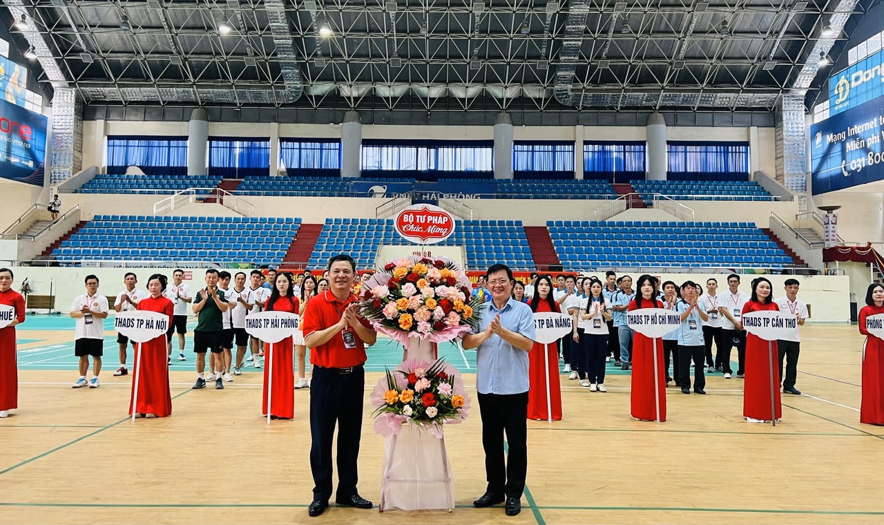 the-thao-80-nam-6-019ea5139585748caf08726c9eca9a89.png Thể thao 80 năm 6.png
