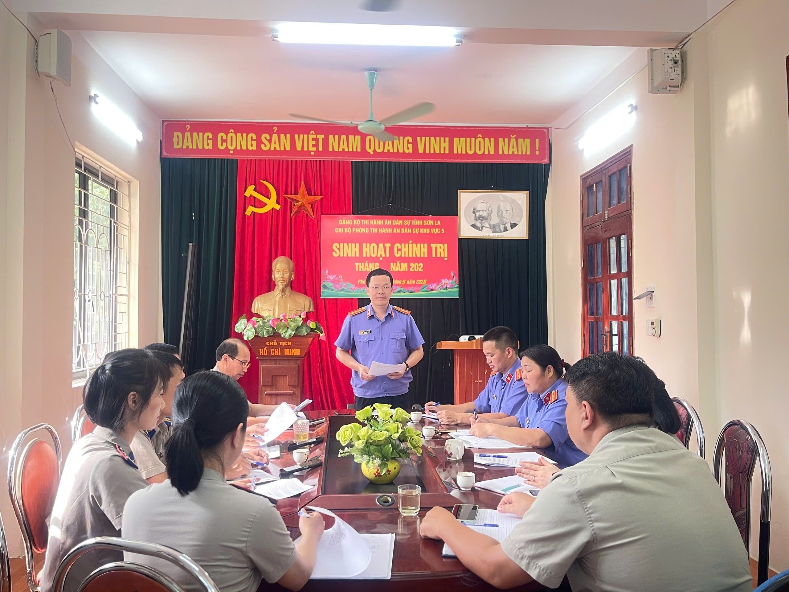 truc-tiep-ks-kv5-019e9581d92e7c8585492e99eef00ca0.png Trực tiếp KS KV5.png