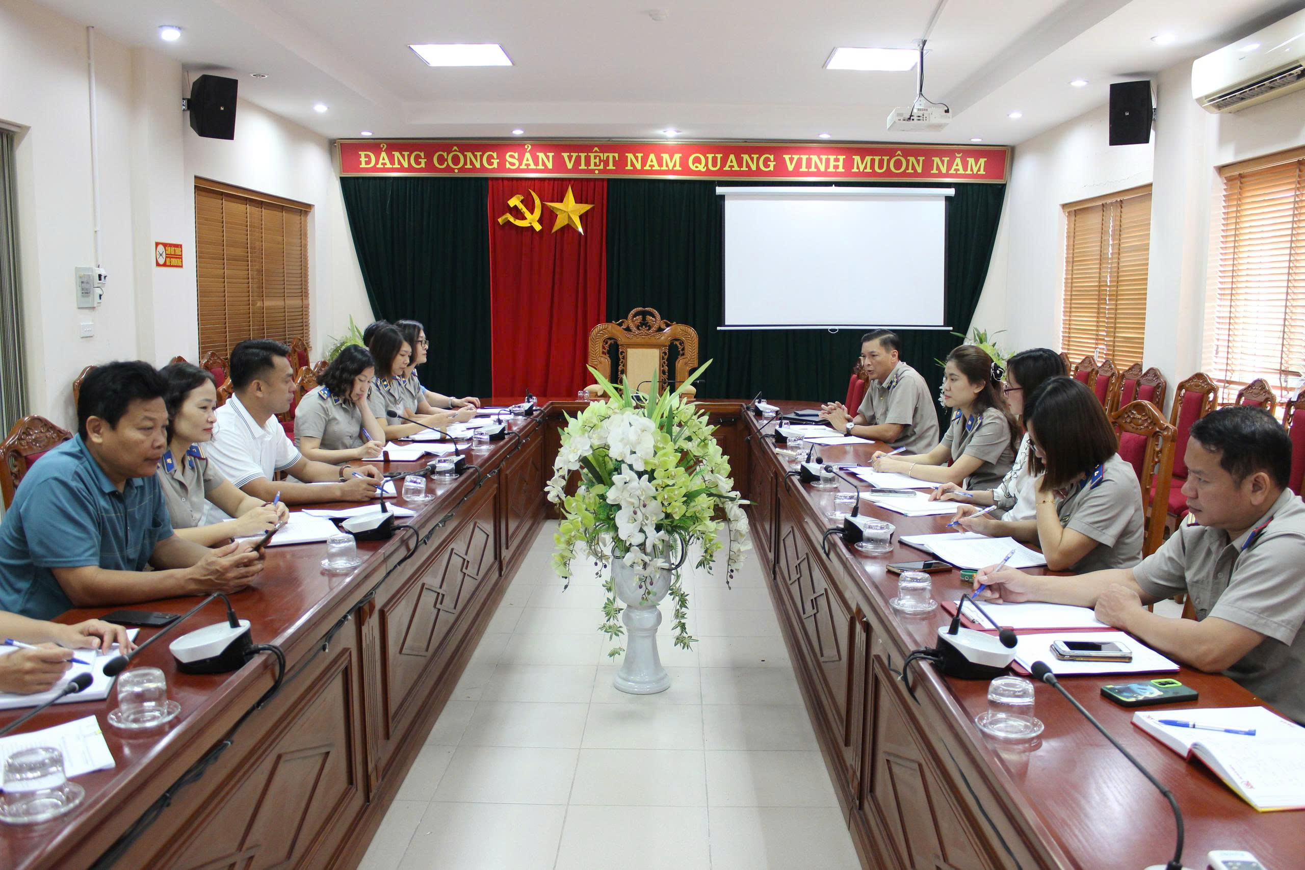van-phong-thads-tinh-phu-tho-lang-tham-giu-nhip-tren-hanh-trinh-80-nam0-019e723c34d4791ab836c7875891ac33.jpg VĂN PHÒNG THADS TỈNH PHÚ THỌ – LẶNG THẦM GIỮ NHỊP TRÊN HÀNH TRÌNH 80 NĂM0.jpg