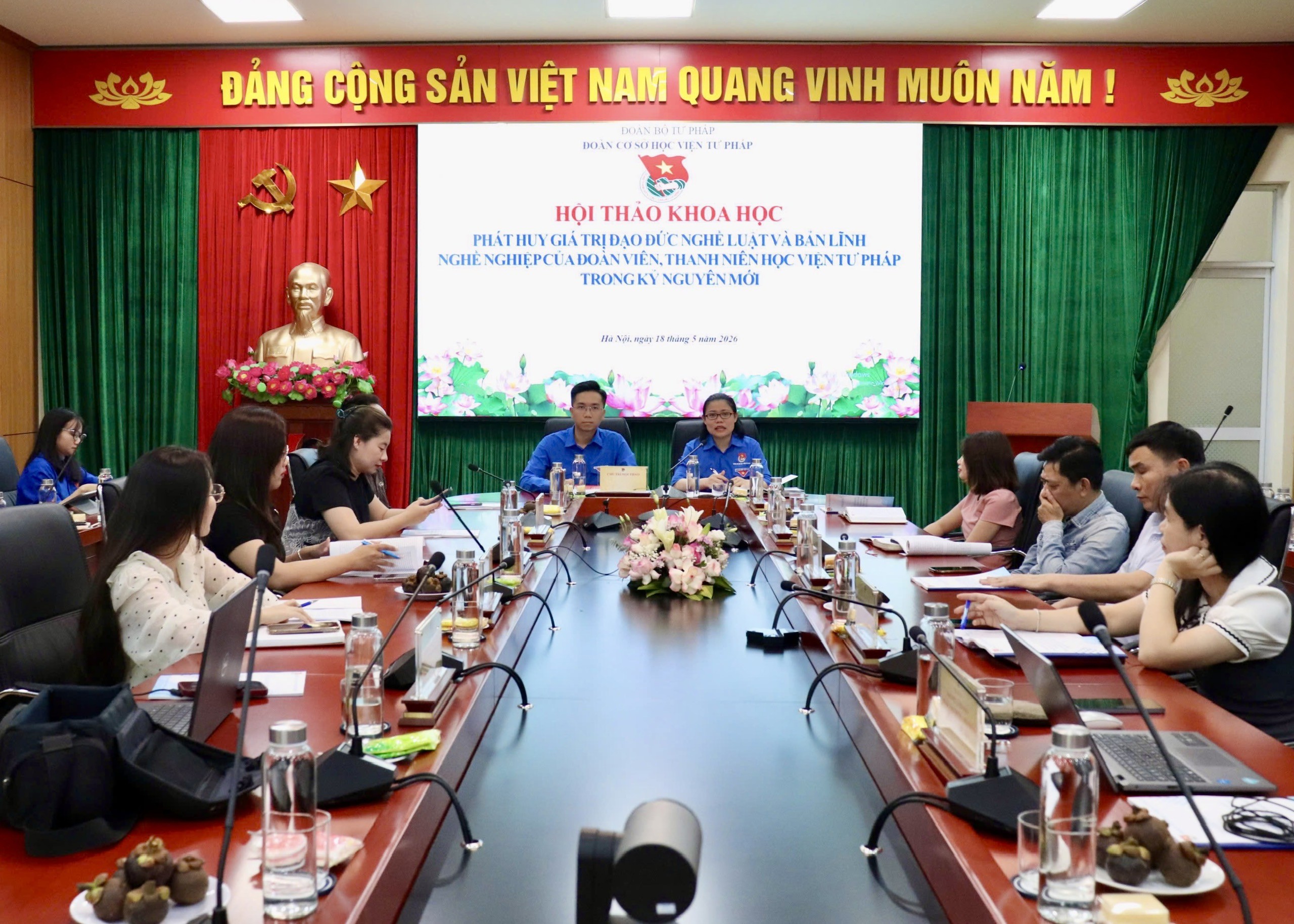 Quang cảnh Hội thảo