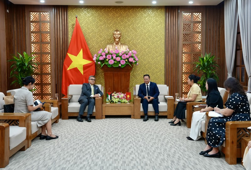 Ảnh đại diện thứ trưởng nguyễn thanh ngọc tiếp đại sứ đặc mệnh toàn quyền nhà nước palestine tại việt nam