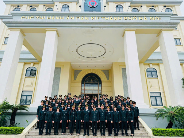 Ảnh đại diện THI HÀNH ÁN DÂN SỰ THÀNH PHỐ HÀ NỘI: DẤU ẤN ĐỔI MỚI QUẢN LÝ, ĐIỀU HÀNH VÀ HIỆN ĐẠI HÓA  HOẠT ĐỘNG THI HÀNH ÁN TẠI THỦ ĐÔ