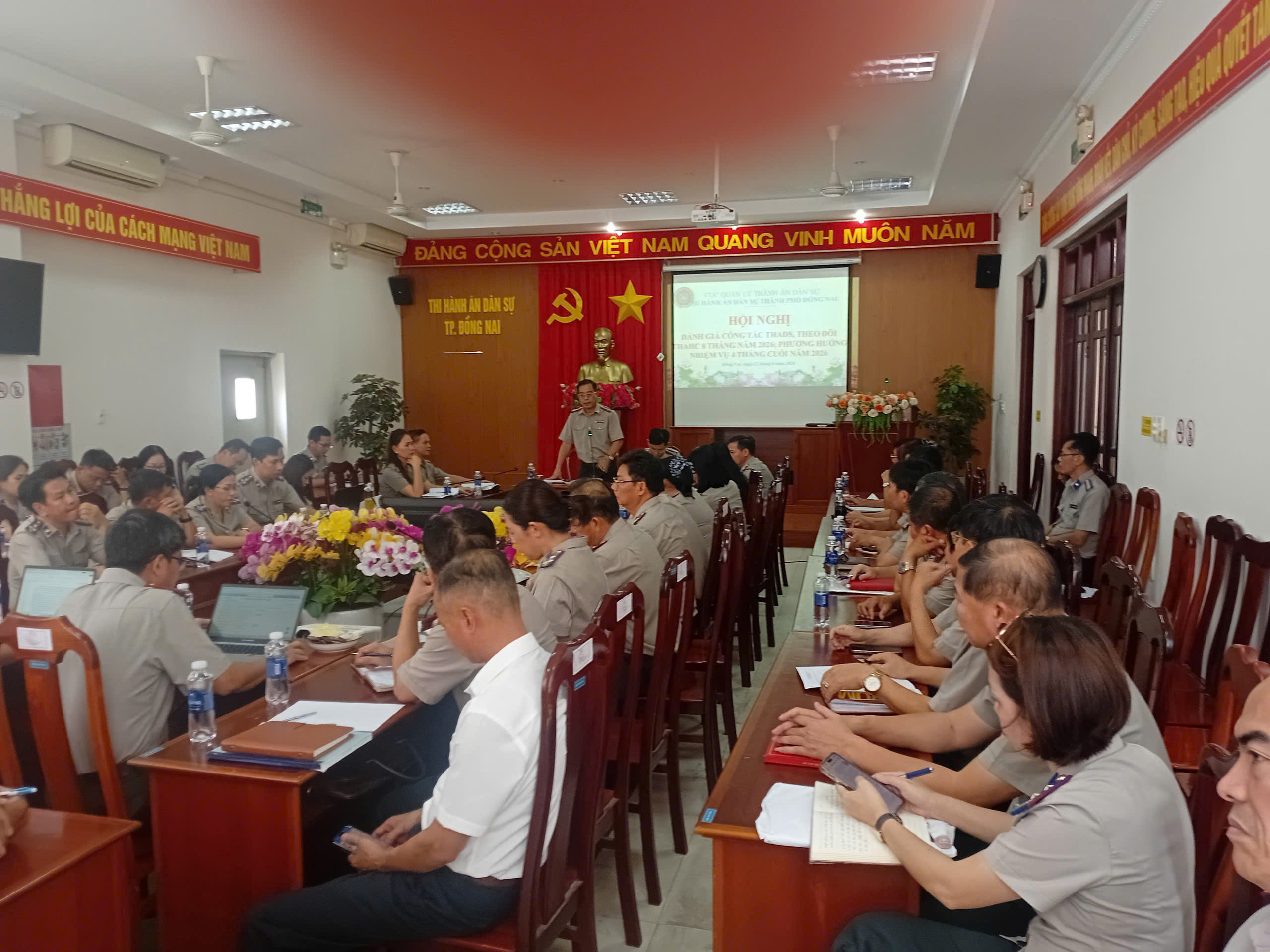 Ảnh đại diện THI HÀNH ÁN DÂN SỰ THÀNH PHỐ ĐỒNG NAI TỔ CHỨC HỘI NGHỊ ĐÁNH GIÁ CÔNG TÁC THADS, THEO DÕI THAHC 8 THÁNG NĂM 2026