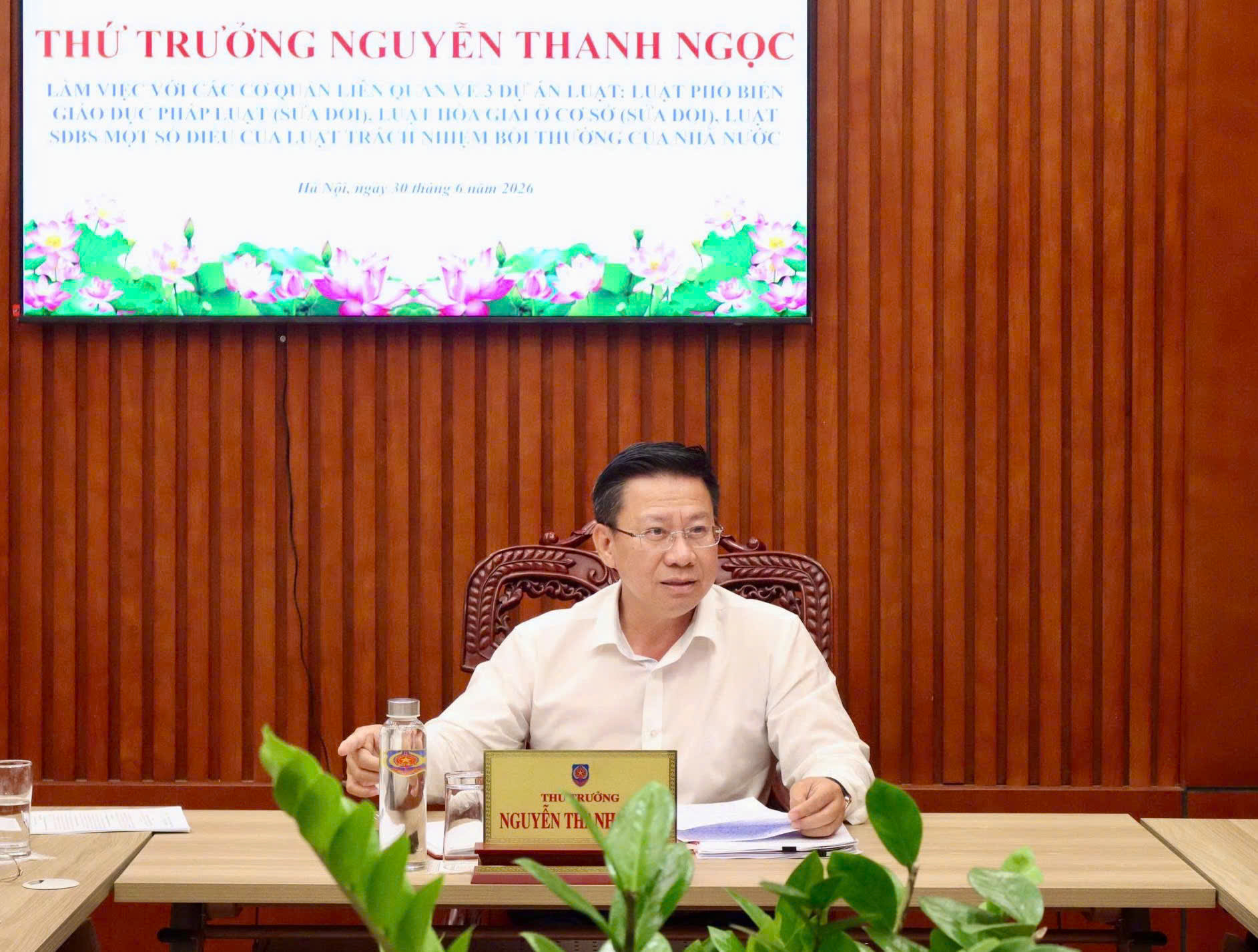 Thứ trưởng Nguyễn Thanh Ngọc phát biểu tại buổi làm việc