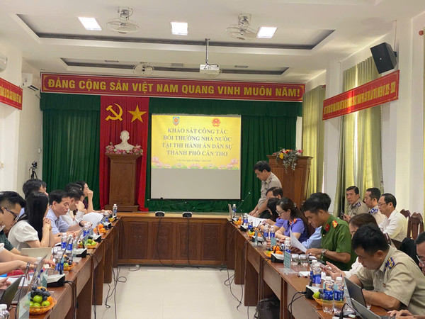 Bộ Tư pháp phối hợp với Ủy Ban Pháp luật và Tư pháp của Quốc hội khảo sát việc thực hiện công tác bồi thường nhà nước tại Tòa án  nhân dân thành phố, Viện kiểm sát nhân dân thành phố, Công an thành phố, cơ quan Thi hành án dân sự thành phố Cần Thơ.