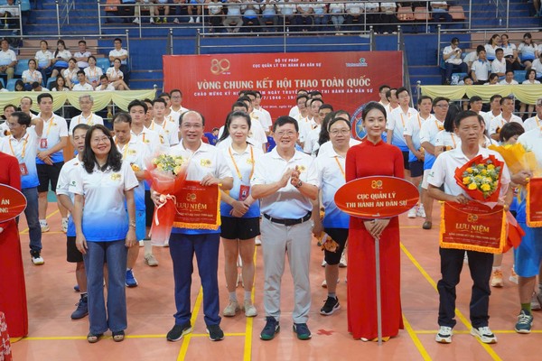 Ảnh đại diện Sôi nổi Lễ khai mạc Vòng chung kết Hội thao toàn quốc kỷ niệm 80 năm Ngày truyền thống Thi hành án dân sự